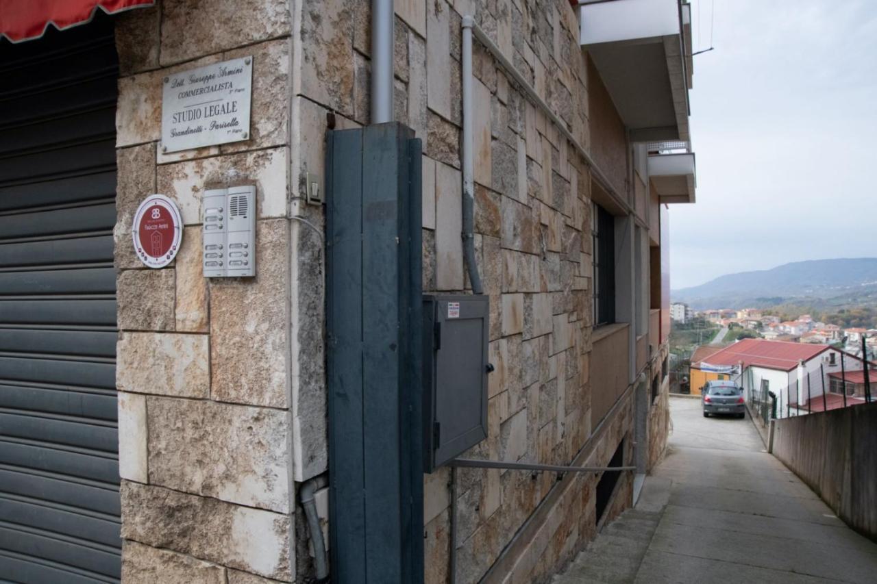 B&B Palazzo Armini Rogliano Eksteriør billede